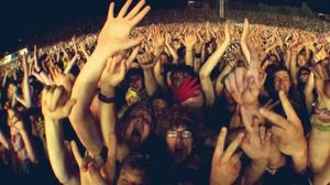 The Prodigy - 14 - Take Me To The Hospital (World's On Fire 2011)