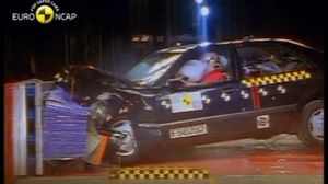 Mercedes-Benz E-Class 1998 (E-NCAP)