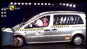 Mercedes-Benz Vaneo 2002 (E-NCAP ADAC)