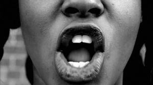 Azealia Banks feat. Lazy Jay - 212